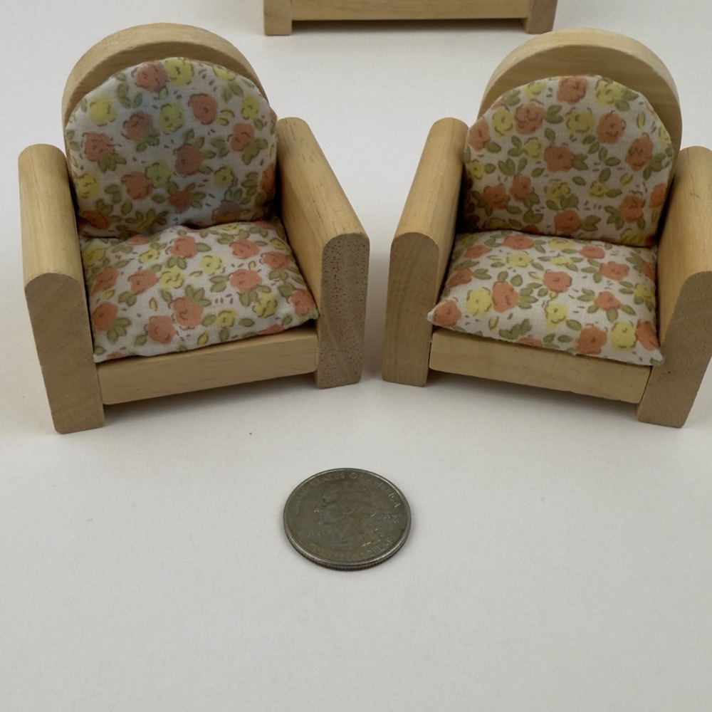PlanToys Dollhouse Living Room Furniture Set Sofa Chairs Tables Wood 1:12 - Picture 9 of 17